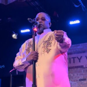 Dave Hollister Returns With ‘Thought You Knew’